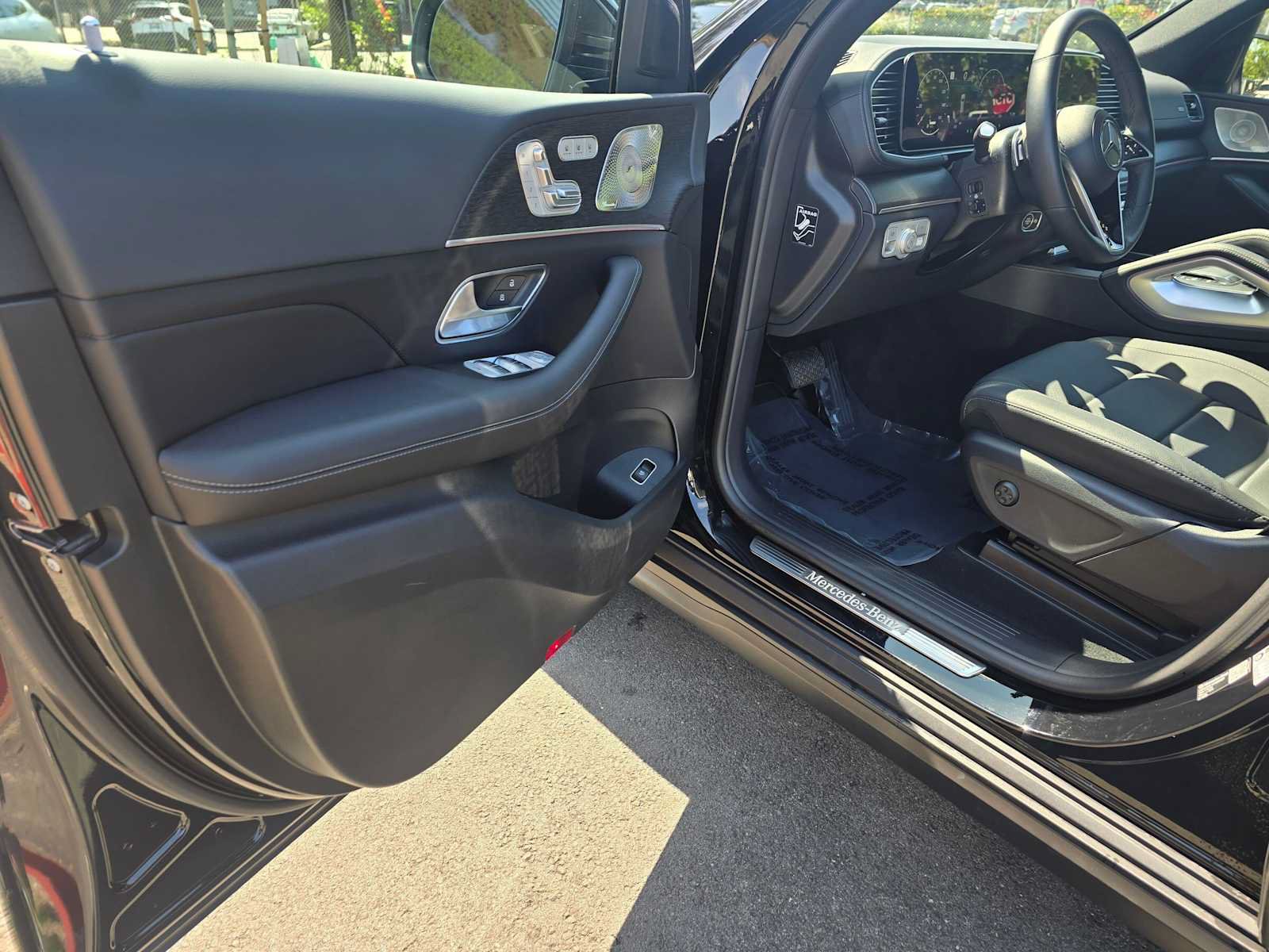 Used 2026 Mercedes-Benz GLS 450 4MATIC image 24