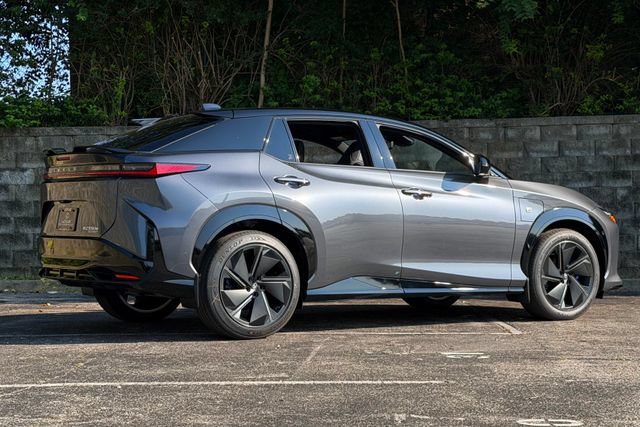 New 2026 Lexus RZ 450e AWD image 4