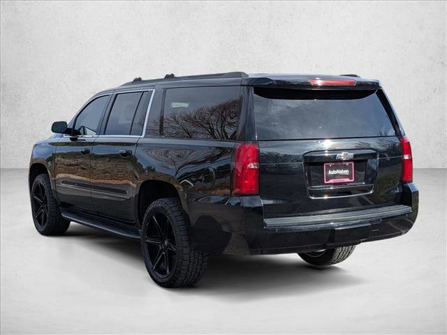Used 2017 Chevrolet Suburban LT image 7