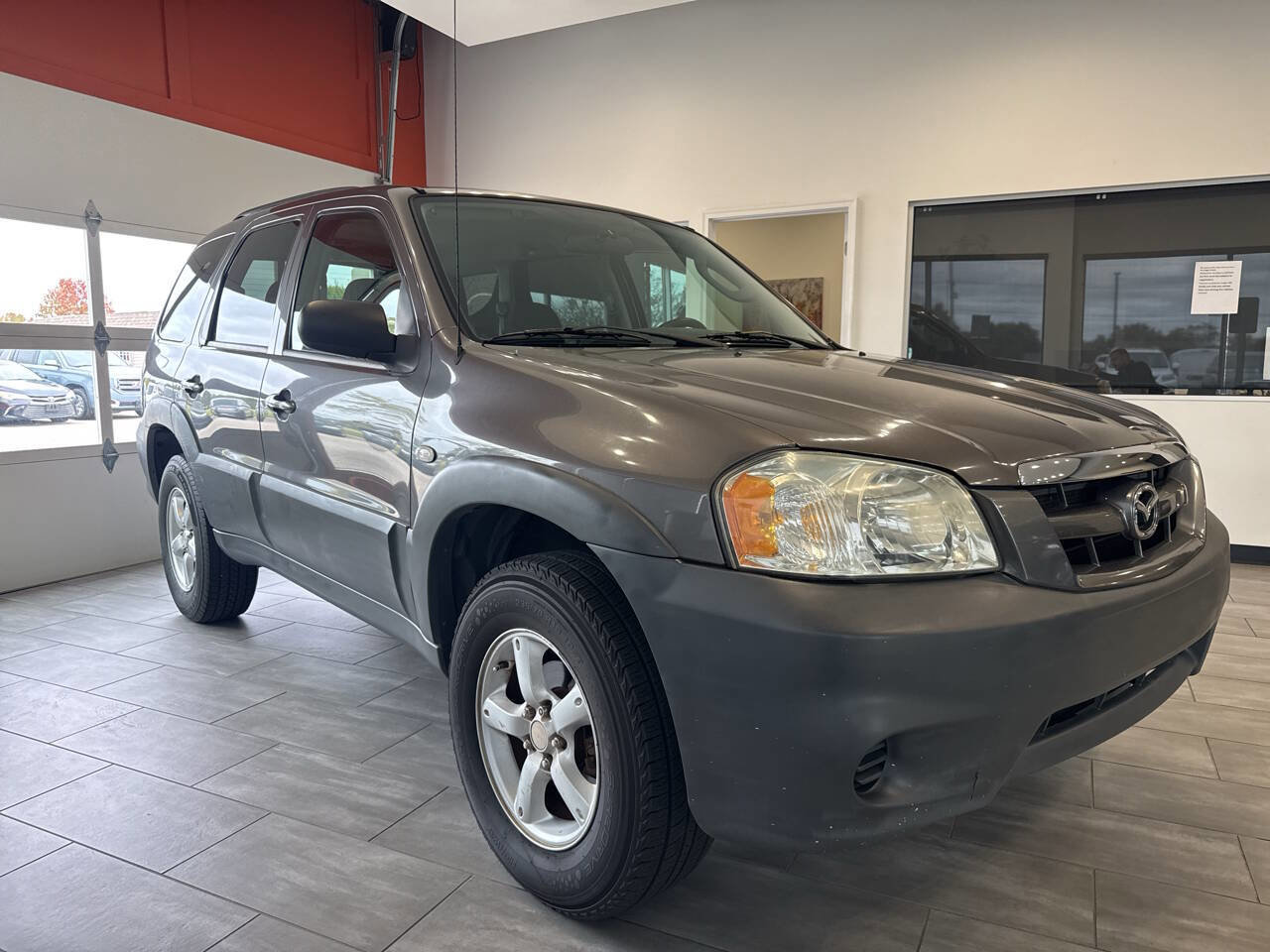 Used 2006 MAZDA Tribute I image 3