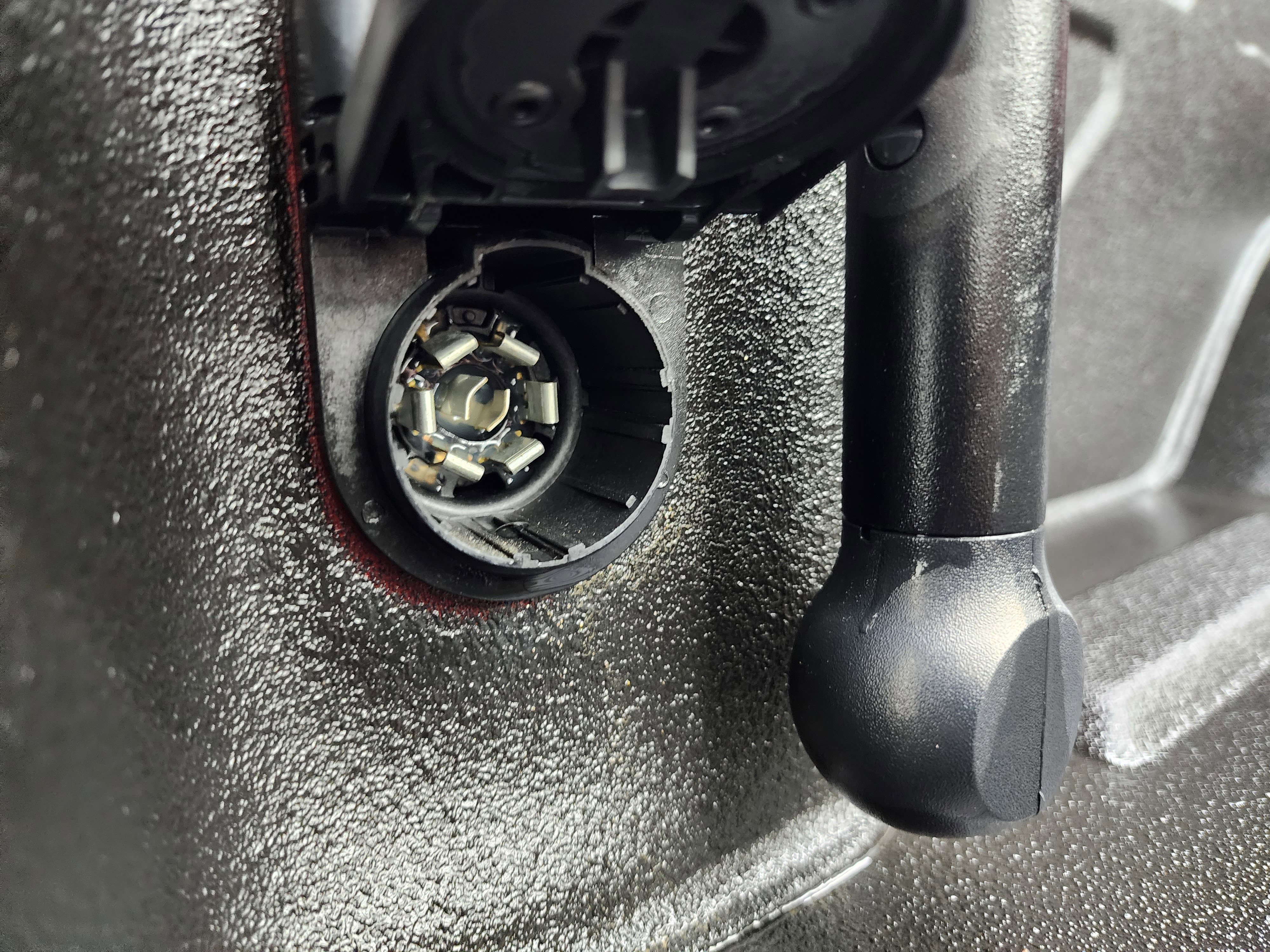 Used 2024 GMC Sierra 2500 SLE w/ SLE Value Package; image 30