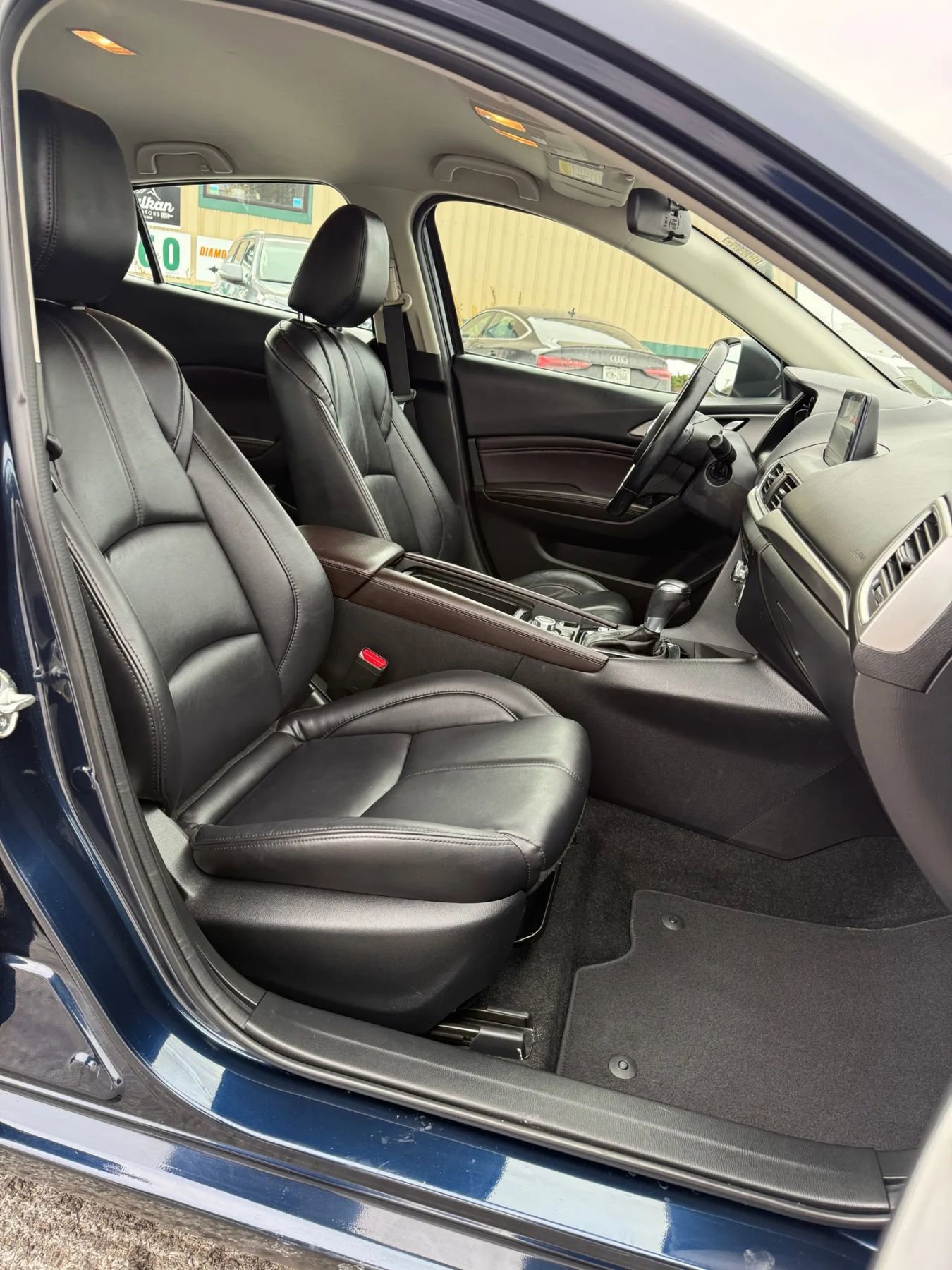 Used 2017 MAZDA MAZDA3 Touring image 12