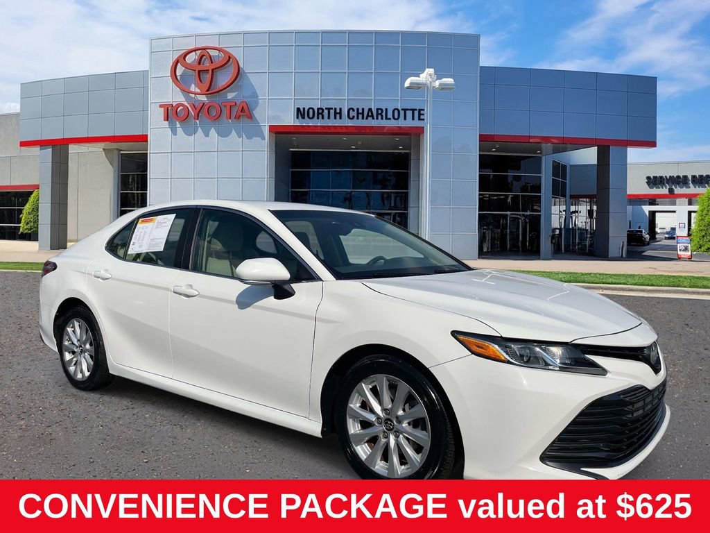 Used 2018 Toyota Camry LE w/ Convenience Package FWD image 1