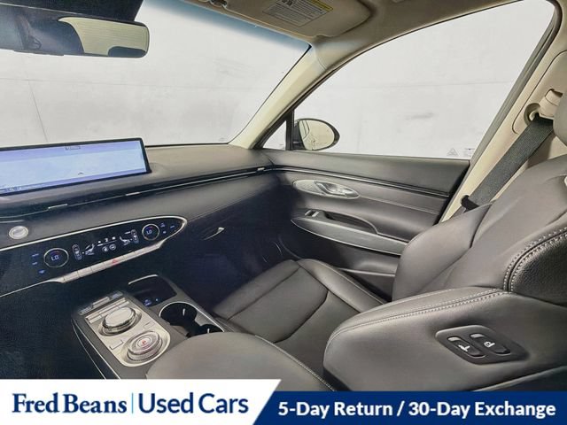 Used 2023 Genesis GV70 2.5T w/ Select Package AWD/4WD image 30