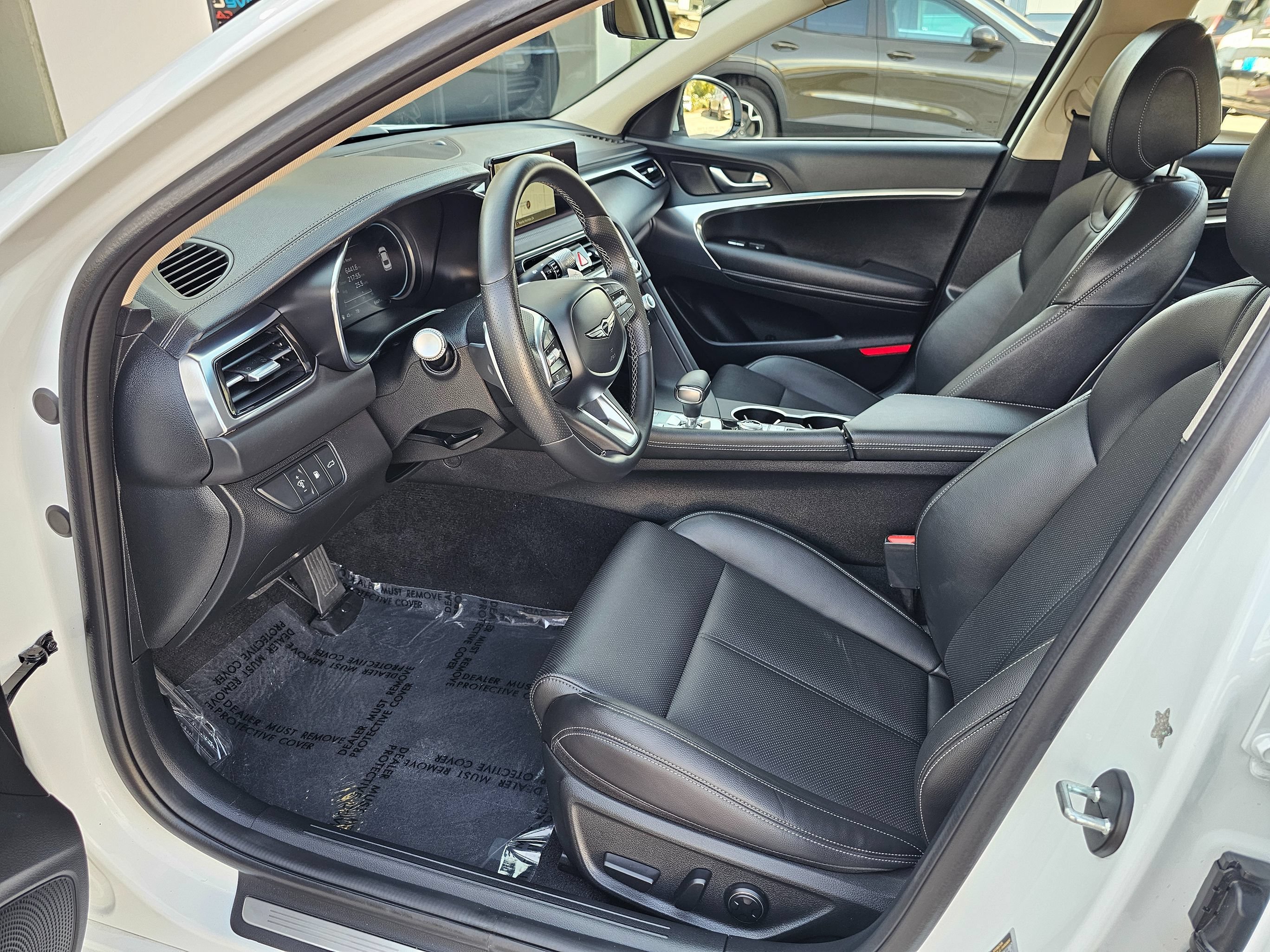 Used 2025 Genesis G70 2.5T RWD image 16
