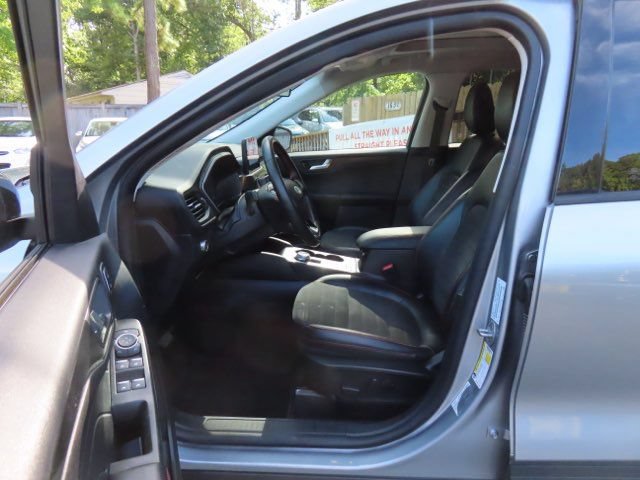 Used 2021 Ford Escape SEL w/ SEL Stealth AWD Package image 18