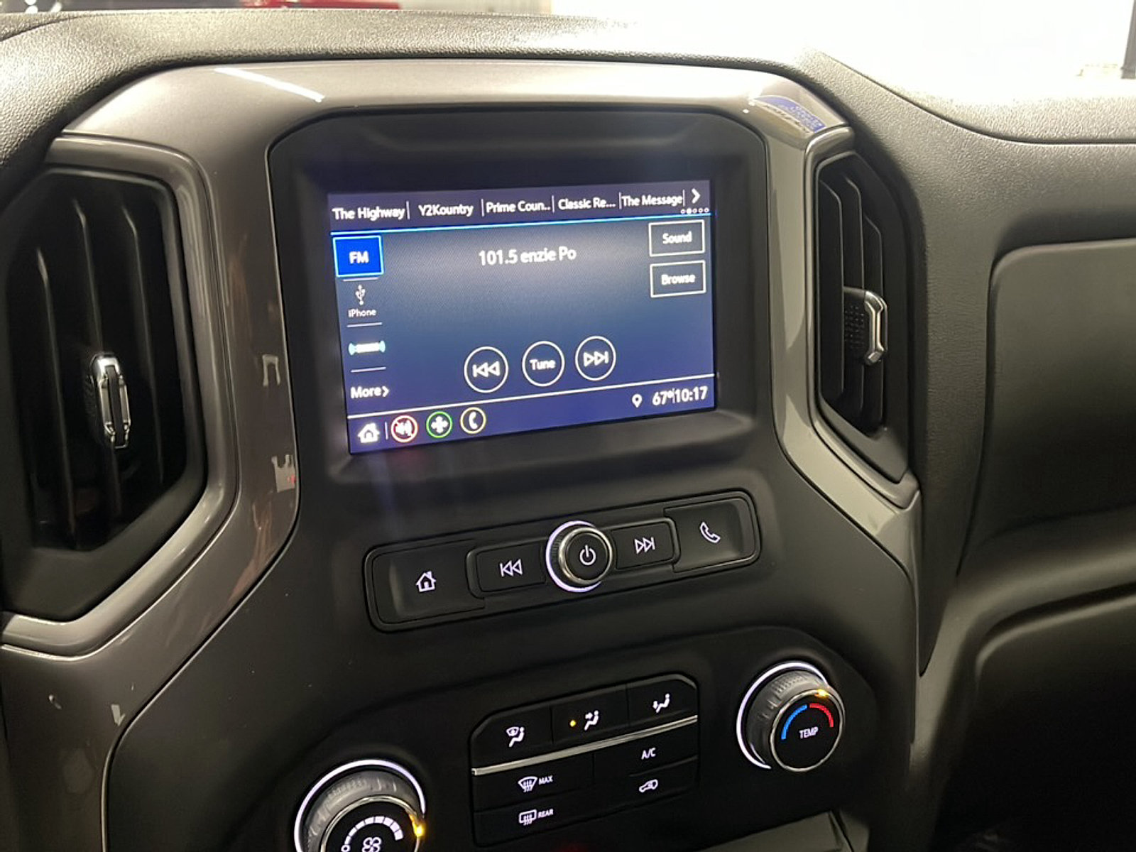 Used 2023 Chevrolet Silverado 2500 Custom w/ Custom Value Package AWD/4WD image 8