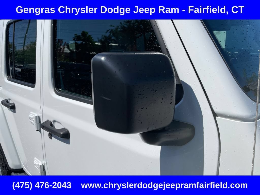 Used 2019 Jeep Wrangler Unlimited Sahara AWD/4WD image 15