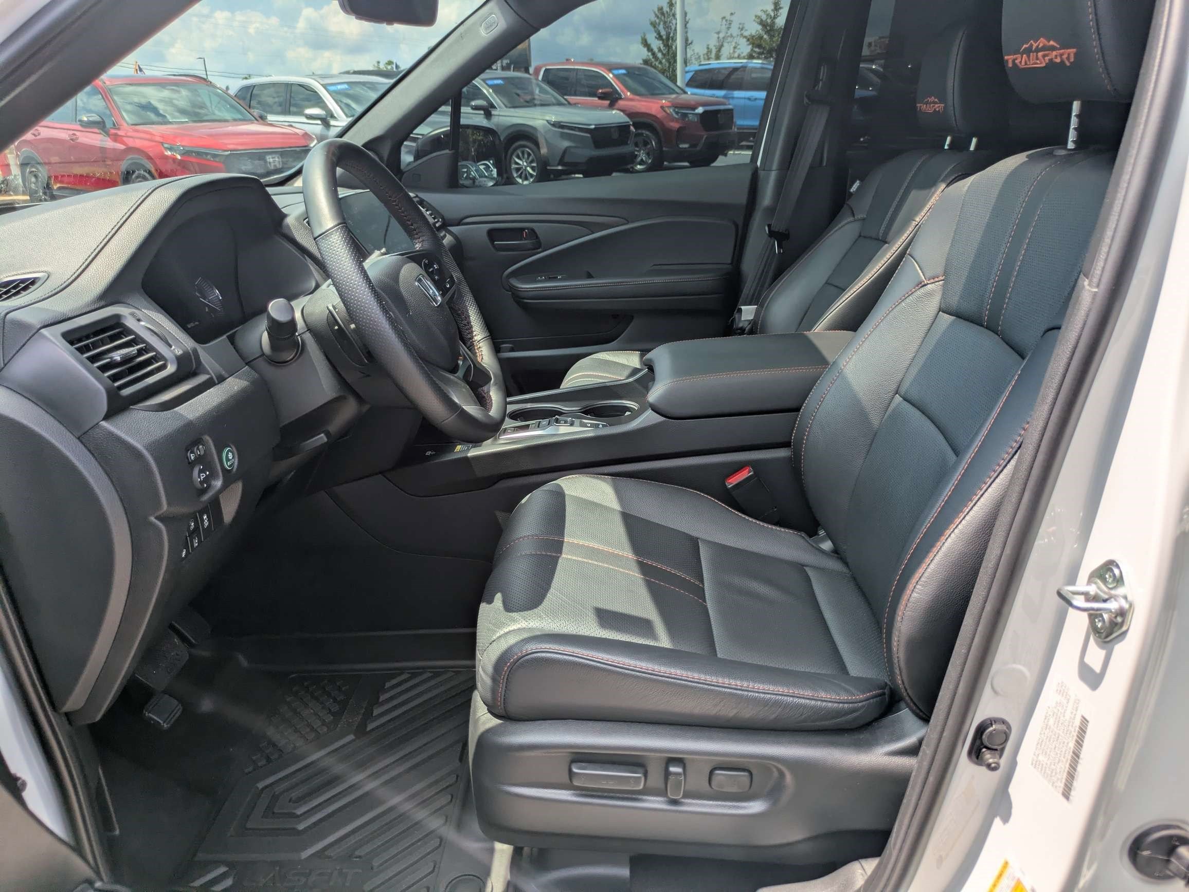Certified 2024 Honda Passport TrailSport image 28