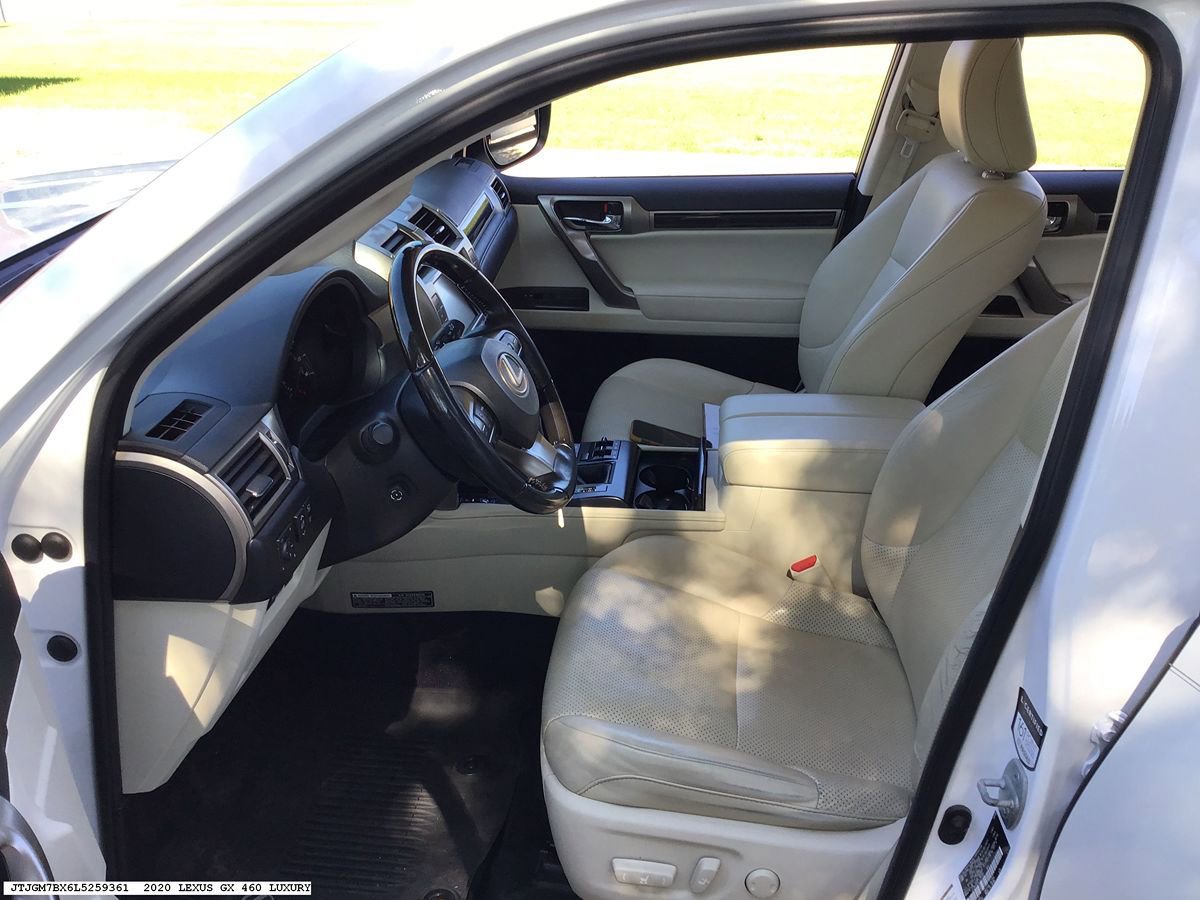 Used 2020 Lexus GX 460 Luxury w/ Accessory Package AWD/4WD image 8