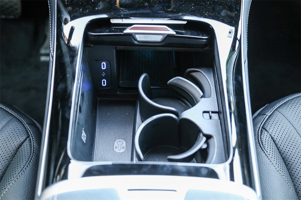 Used 2023 Mercedes-Benz EQS 450+ 4MATIC SUV image 16