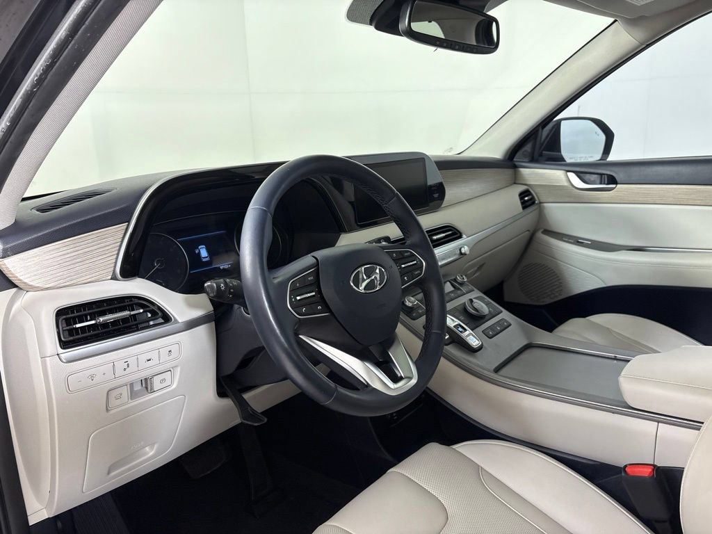 Used 2022 Hyundai Palisade SEL w/ 8P Bench Seat Package FWD image 16