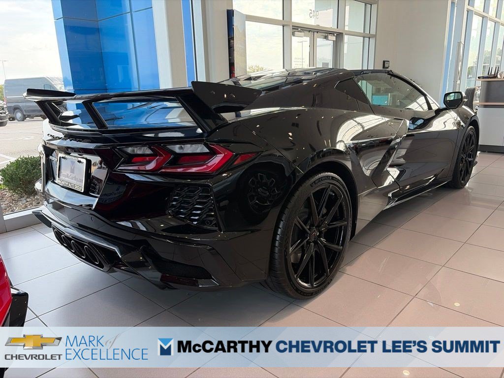 New 2027 Chevrolet Corvette Stingray Coupe w/ Z51 Performance Package RWD image 5