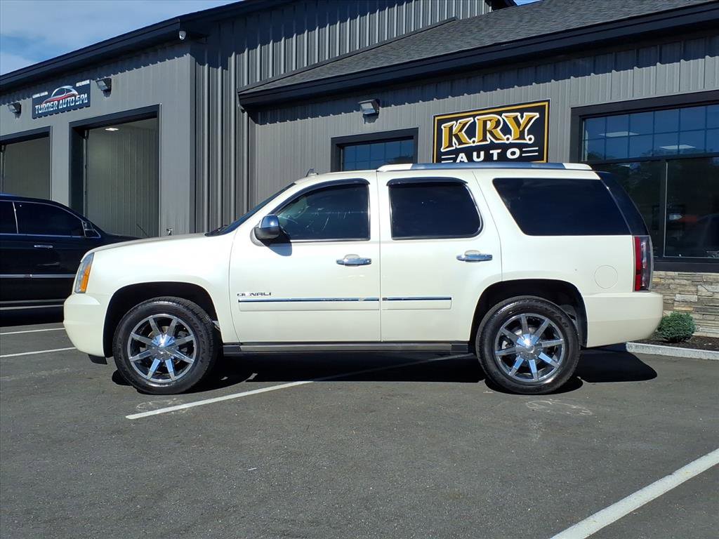 Used 2014 GMC Yukon Denali image 3