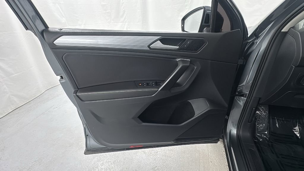 Used 2024 Volkswagen Tiguan S image 19