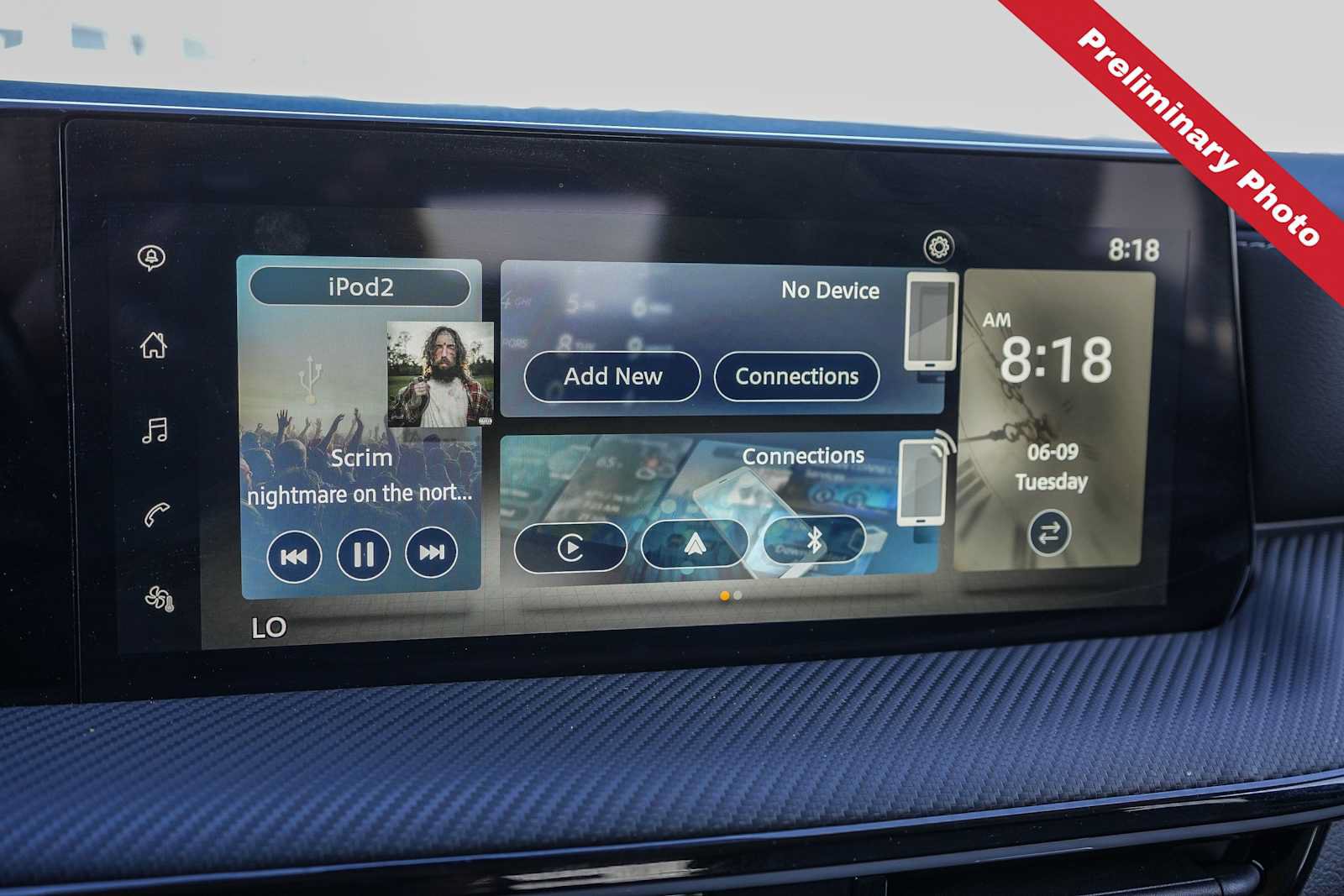 Used 2025 Nissan Kicks SR FWD image 19