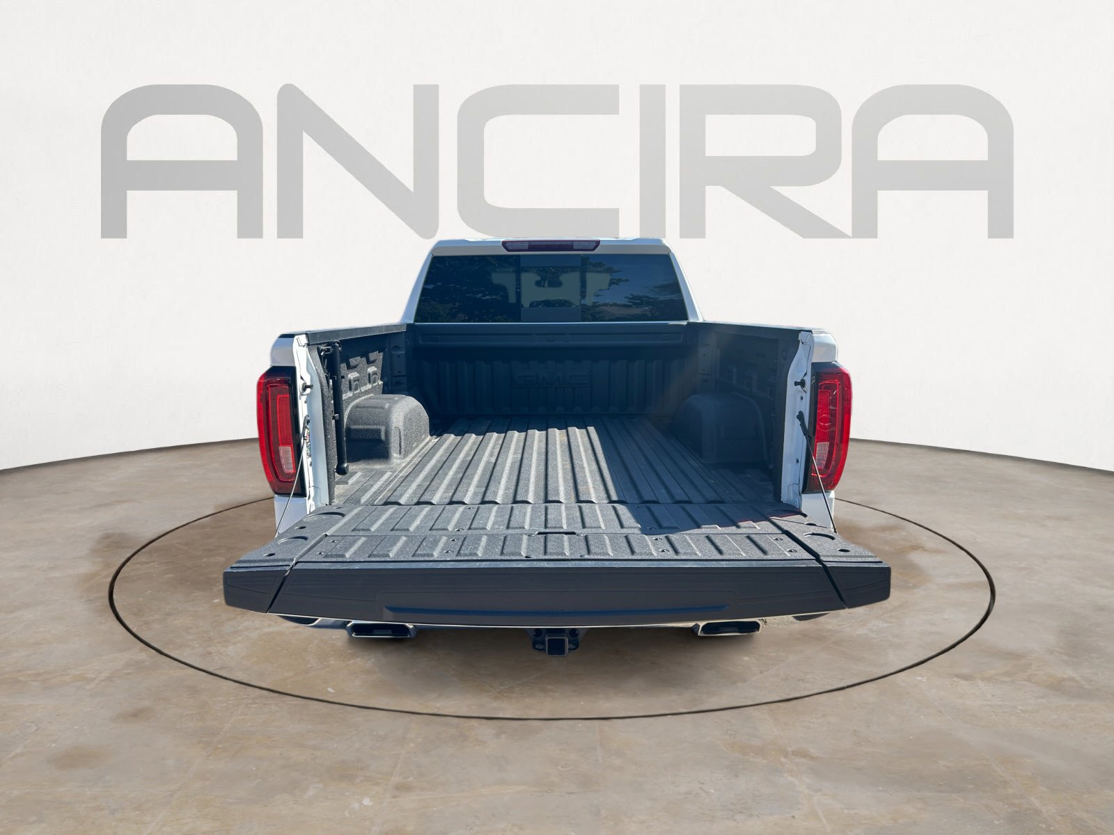 Used 2023 GMC Sierra 1500 SLT image 12