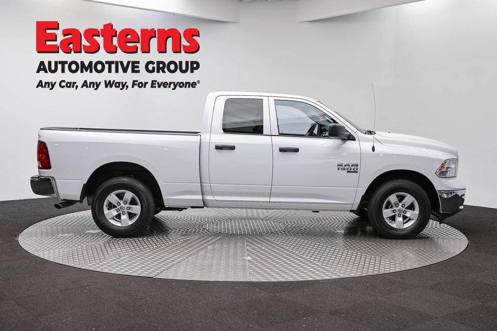 Used 2024 RAM 1500 Classic SLT AWD/4WD image 3