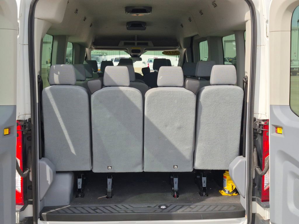 Used 2018 Ford Transit 350 XLT image 22