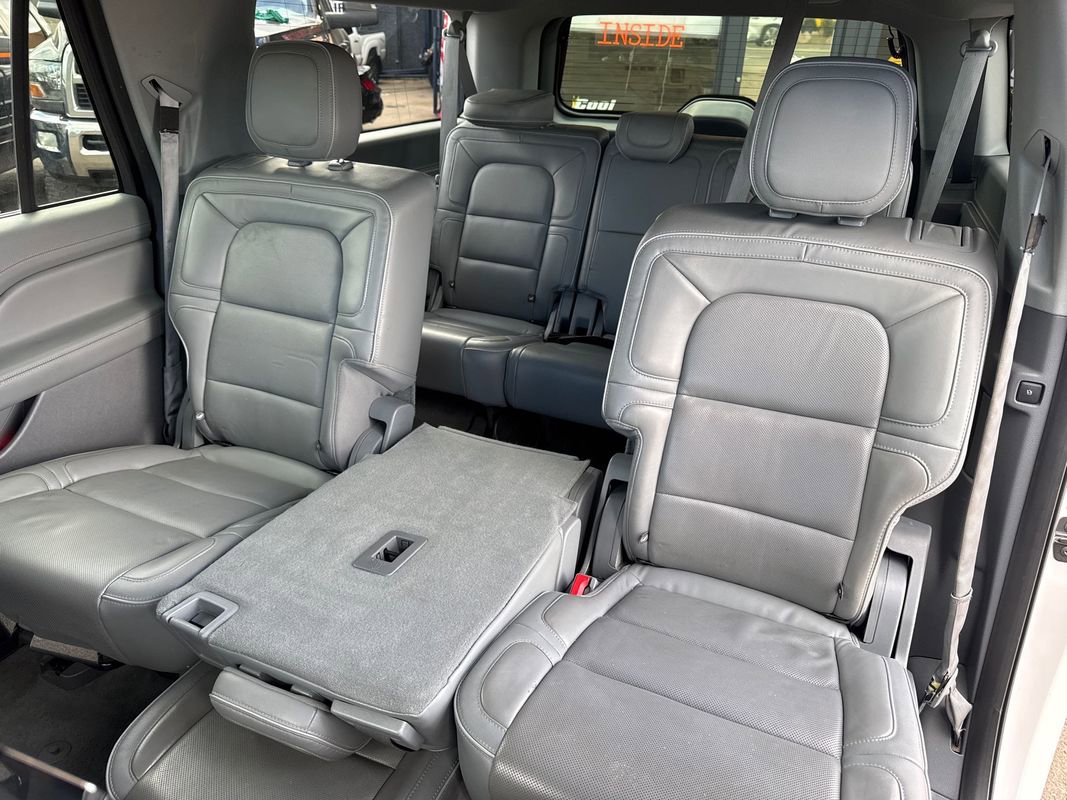 Used 2019 Lincoln Navigator L Reserve w/ Cargo Package AWD/4WD image 16