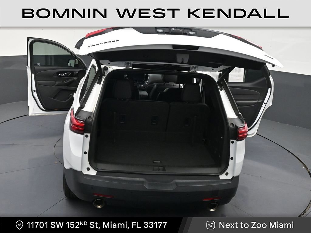 Used 2022 Chevrolet Traverse RS image 32