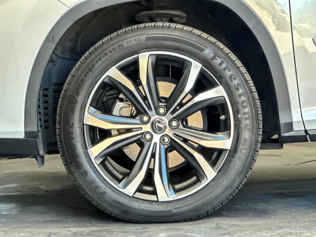 Used 2020 Lexus RX 350L Premium w/ Premium Package AWD/4WD image 26