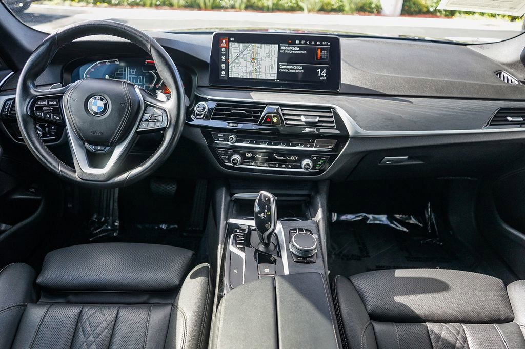 Used 2022 BMW 530i w/ Convenience Package image 13