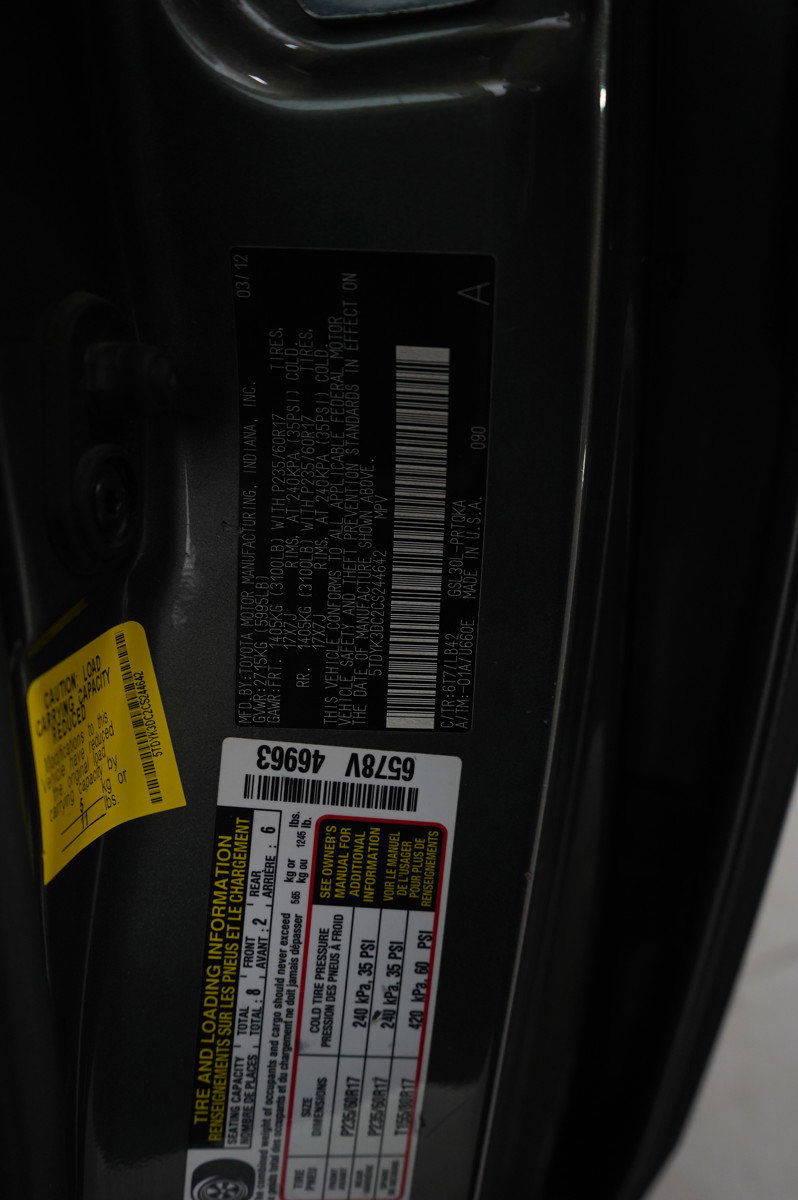 Used 2012 Toyota Sienna XLE image 23