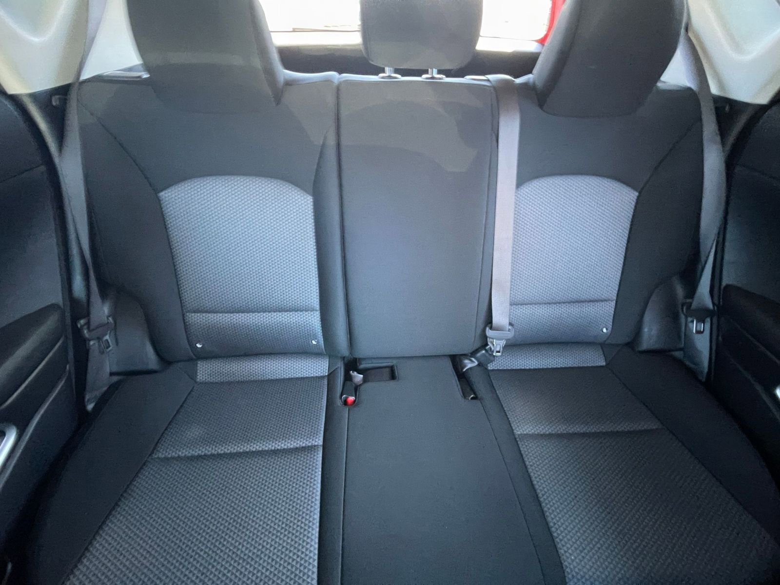 Used 2025 Kia Soul LX w/ LX Technology Package FWD image 36