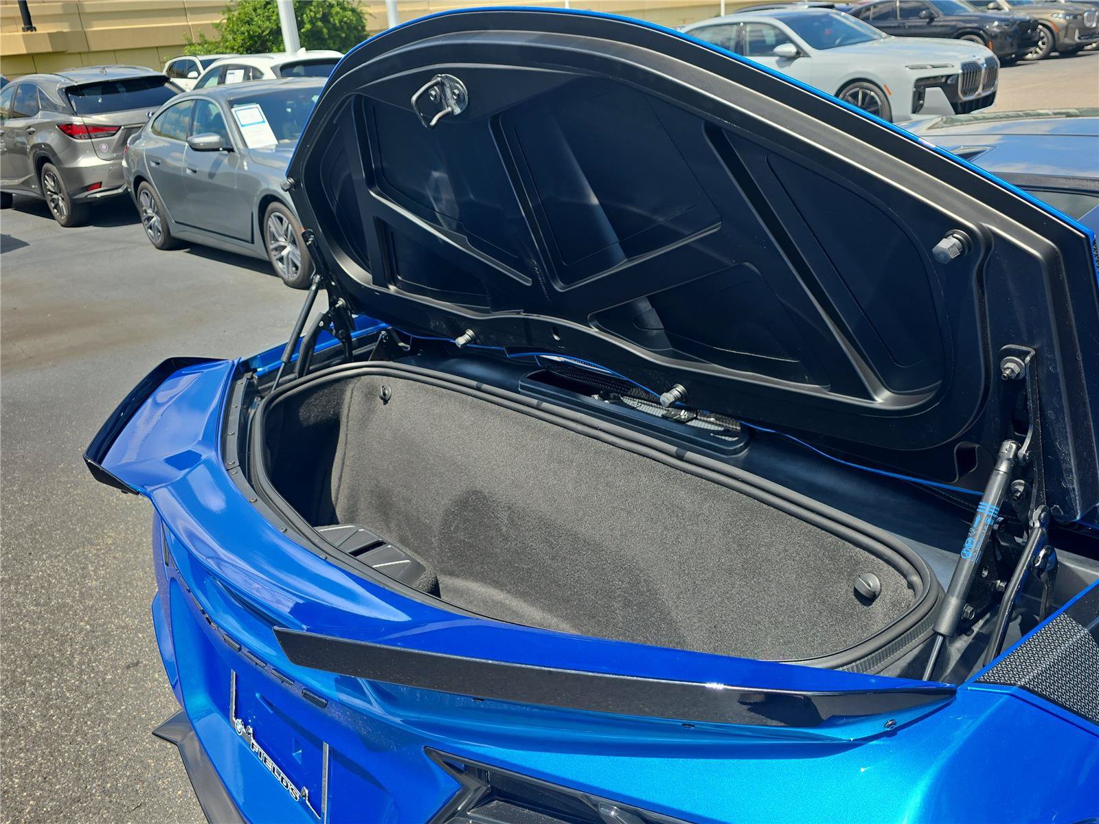 Used 2025 Chevrolet Corvette Z06 RWD image 9