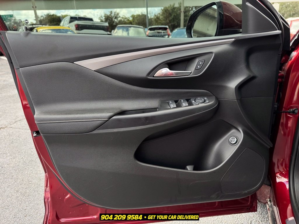 Used 2025 Buick Envista Sport Touring FWD image 23