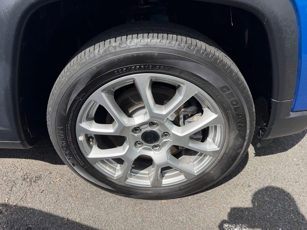 Certified 2025 Jeep Compass Limited AWD/4WD image 16