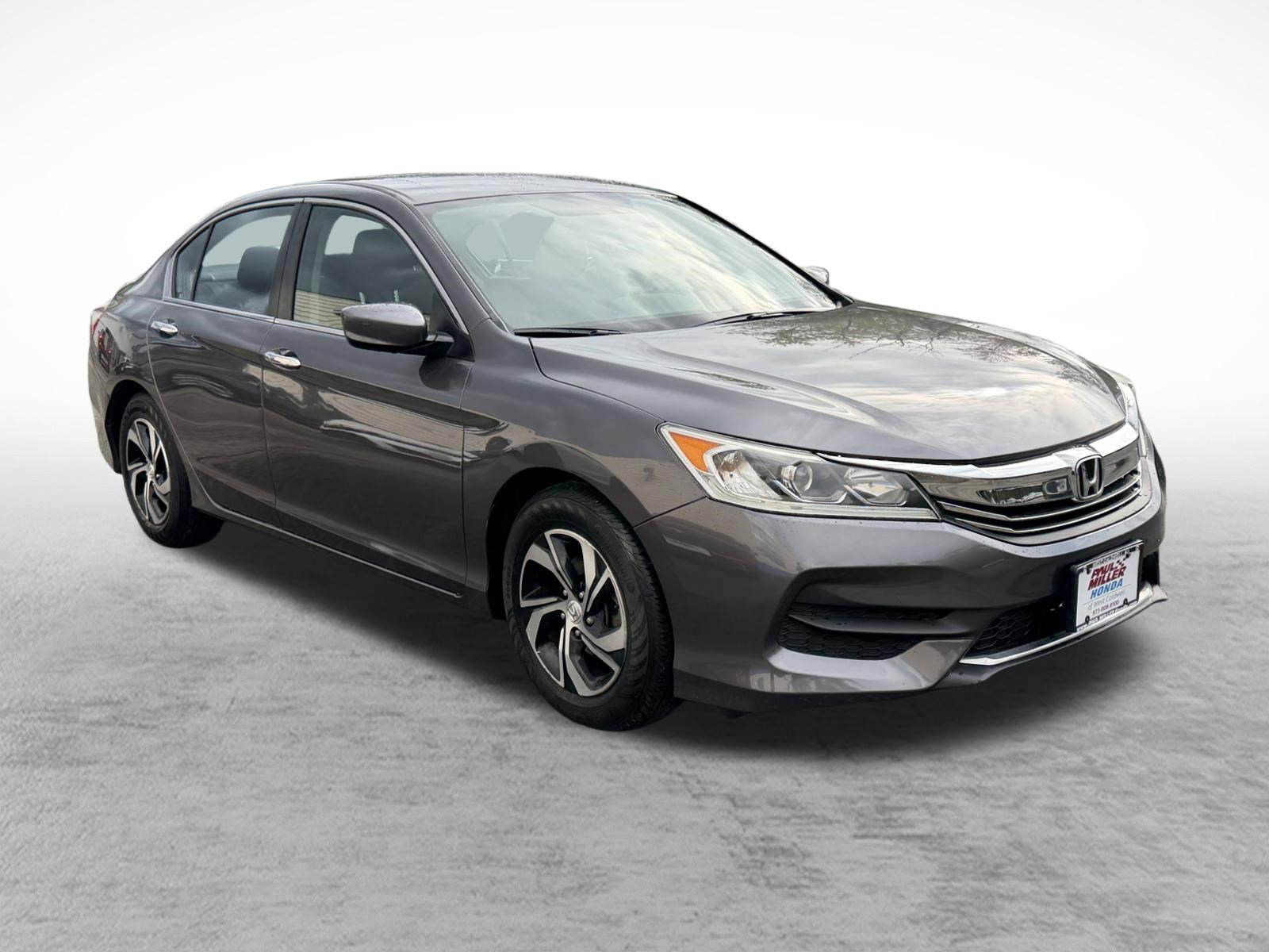 Used 2017 Honda Accord LX image 3
