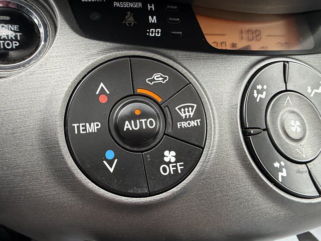 Used 2010 Toyota RAV4 Limited AWD/4WD image 29