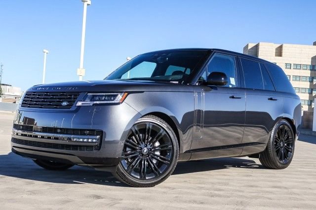 New 2025 Land Rover Range Rover SE