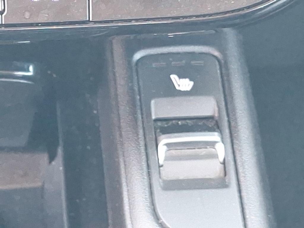 Used 2025 Kia Telluride S image 40