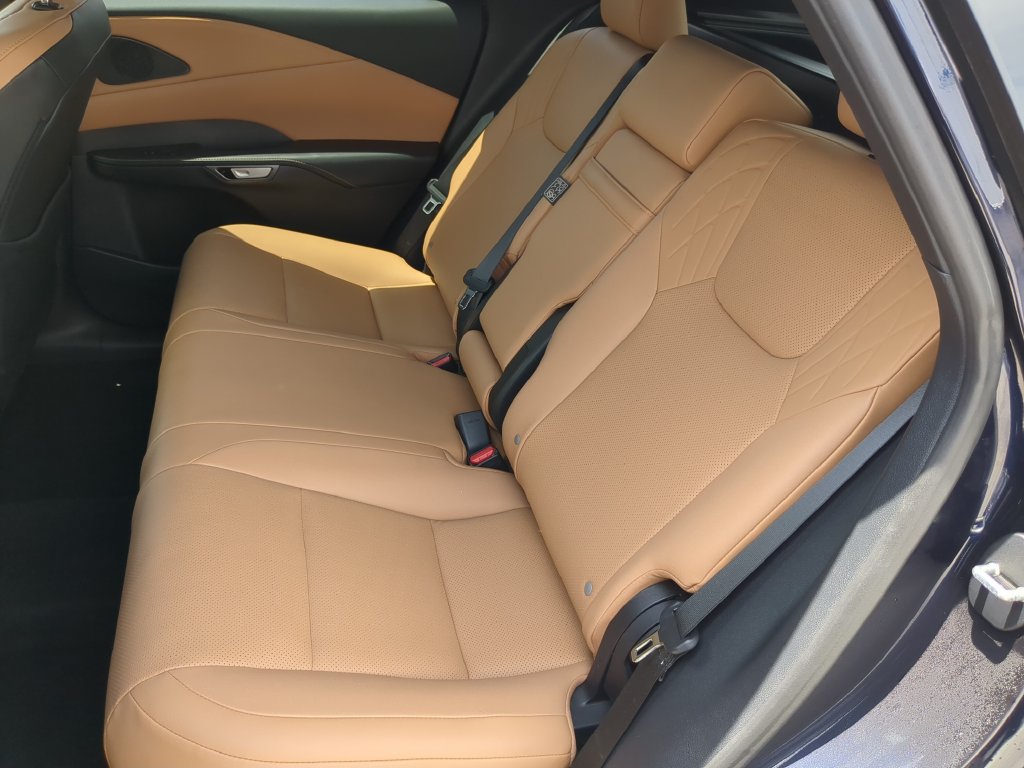 Used 2025 Lexus RX 350h AWD/4WD image 17
