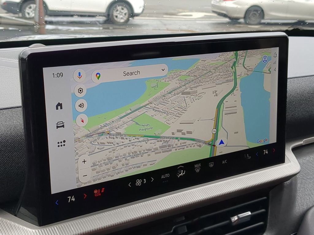 Used 2025 Ford Explorer Platinum w/ LUX Leather Package image 17