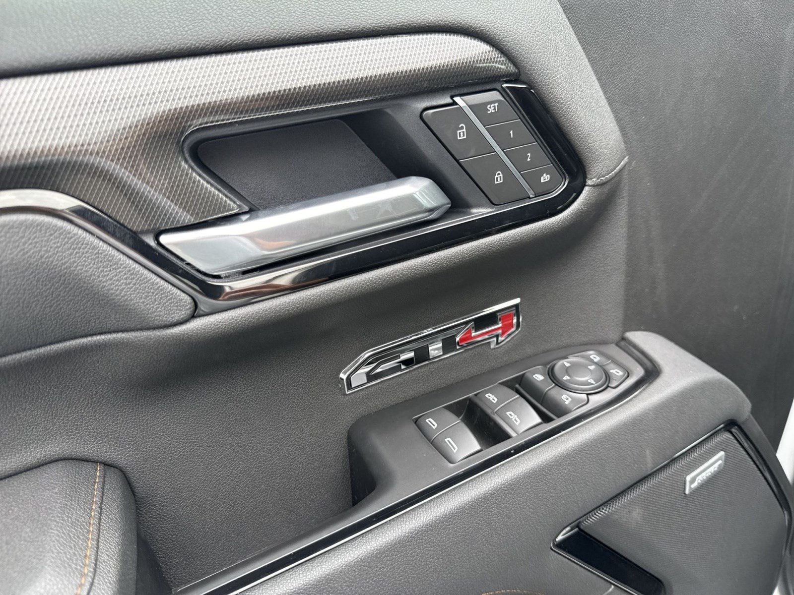 New 2026 GMC Sierra 1500 AT4 w/ AT4 Premium Package AWD/4WD image 12
