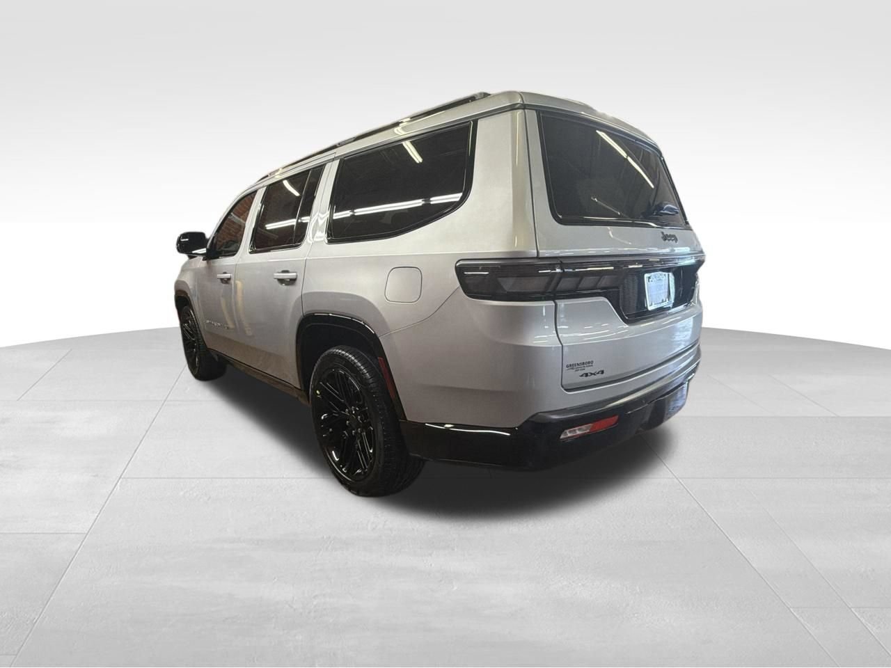 New 2026 Jeep Grand Wagoneer Limited AWD/4WD image 3