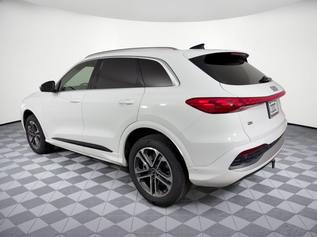 Used 2025 Audi Q5 Premium Plus w/ Premium Plus AWD/4WD image 3