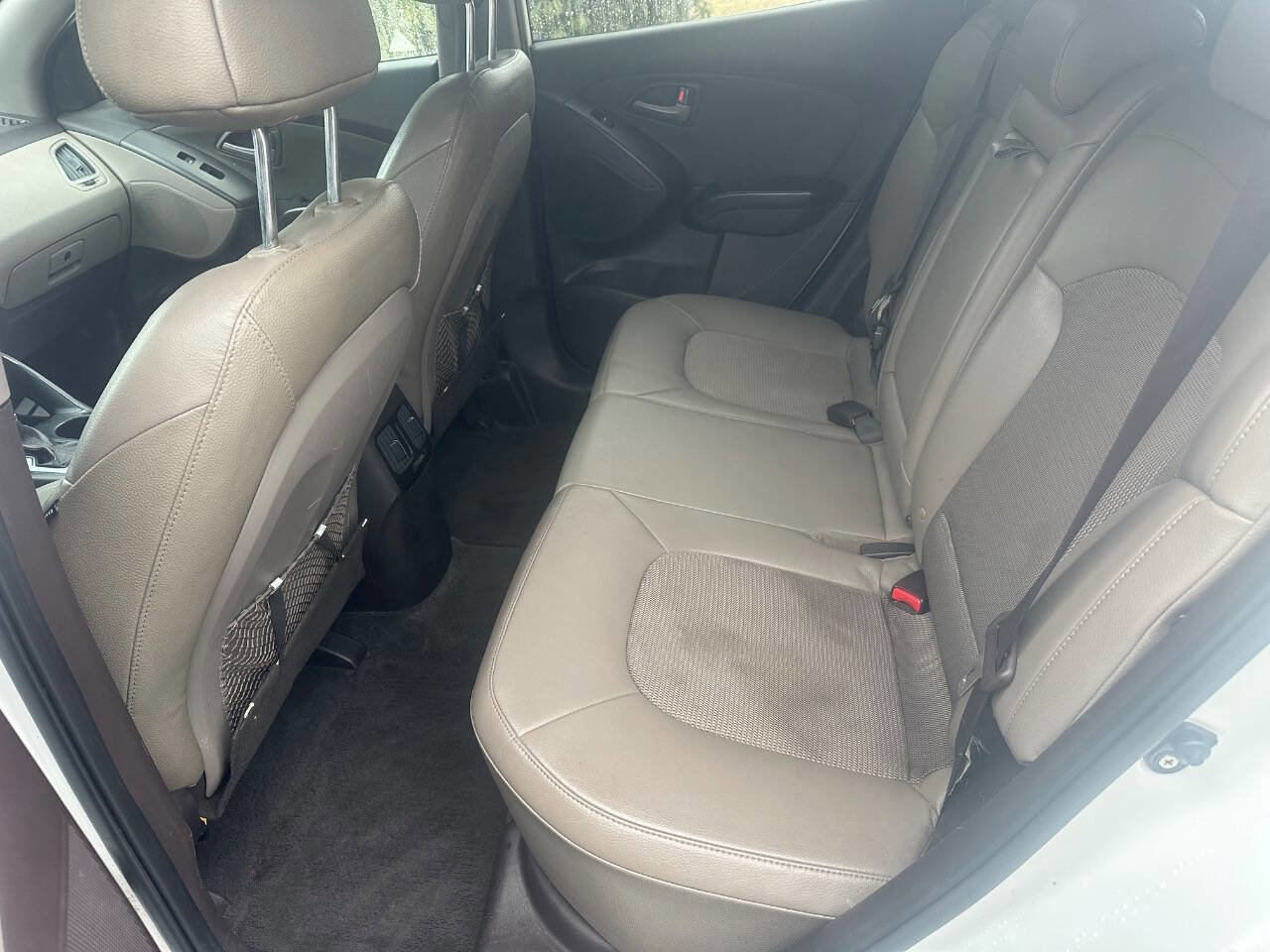 Used 2014 Hyundai Tucson SE image 12