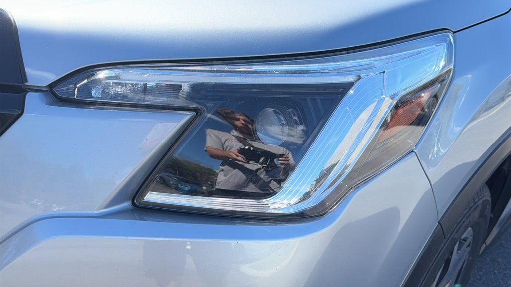 Certified 2023 Subaru Forester Premium AWD/4WD image 7