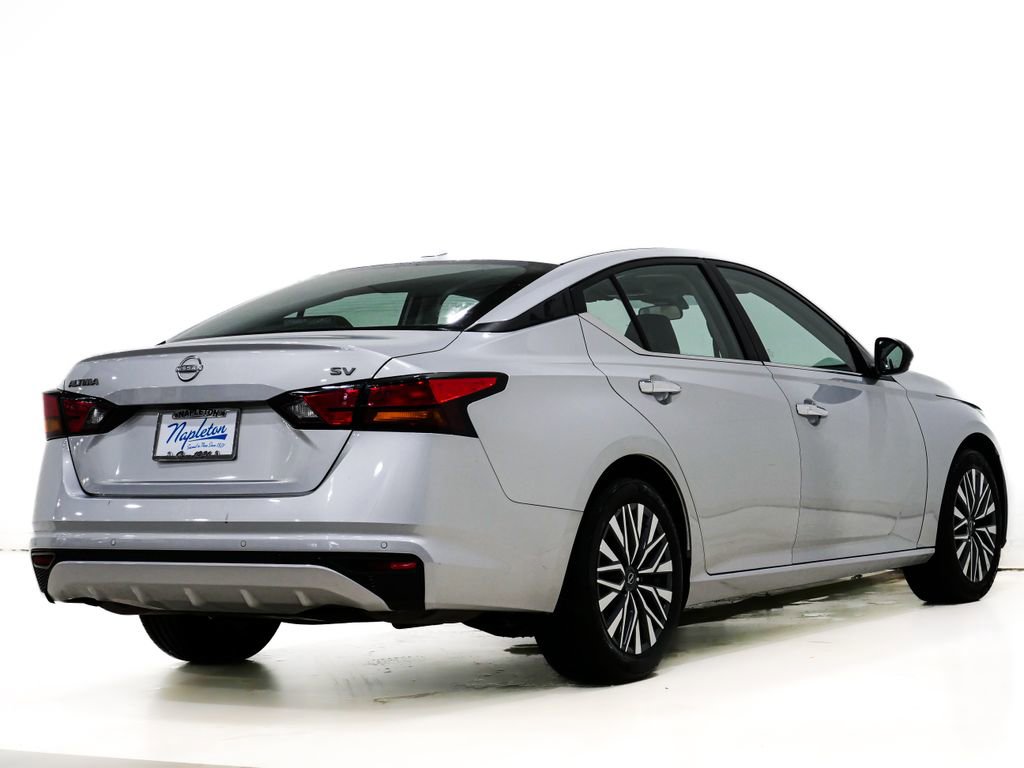 Used 2024 Nissan Altima 2.5 SV image 6
