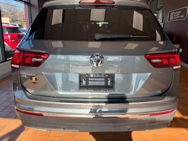 Used 2019 Volkswagen Tiguan SEL image 11