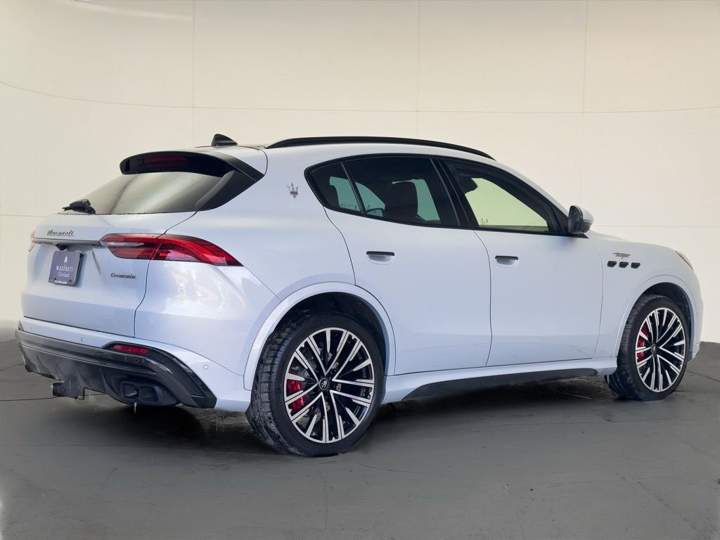 Used 2024 Maserati Grecale Trofeo image 3