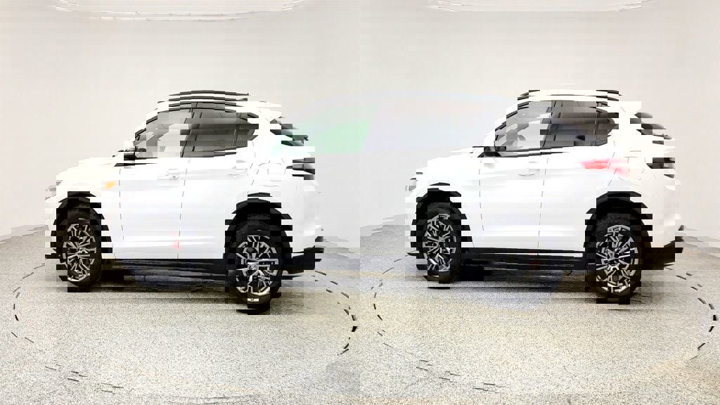 Used 2023 Alfa Romeo Stelvio Sprint image 8