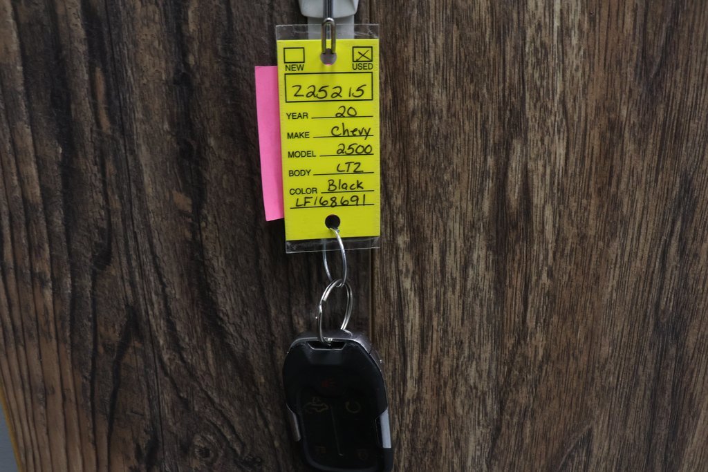 Used 2020 Chevrolet Silverado 2500 LTZ image 39