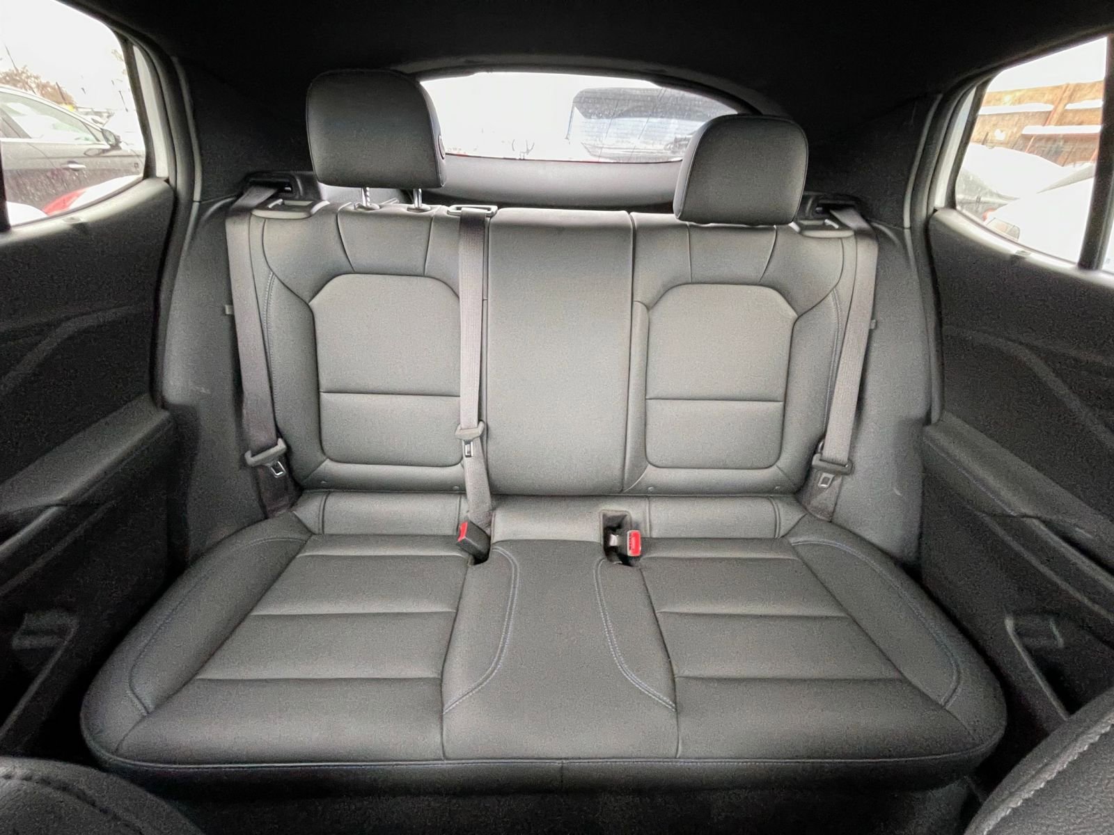 Used 2025 Buick Envista Sport Touring image 37