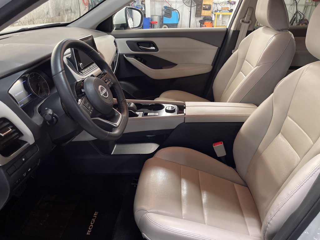 Certified 2023 Nissan Rogue SL AWD/4WD image 16